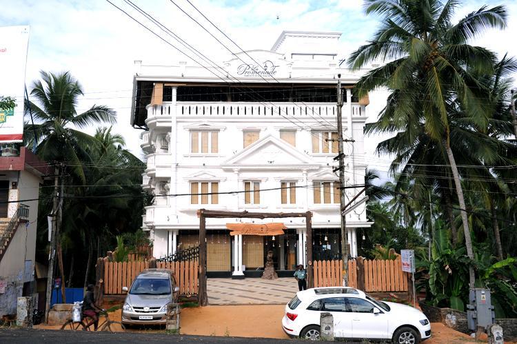 La Promenade Hotel Kovalam Exteriör bild